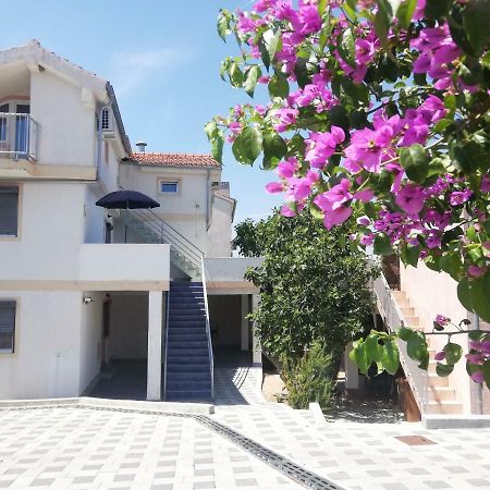 Apartmani Kovacic 穆泰尔岛 外观 照片