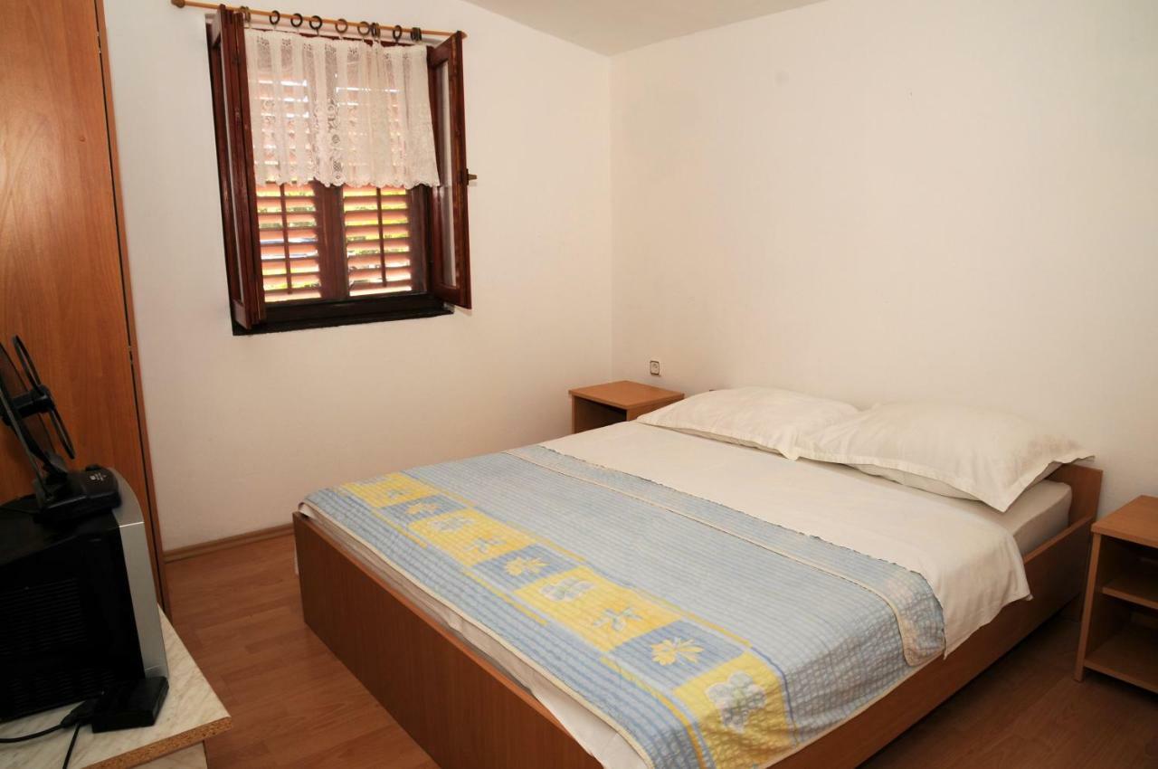 Apartmani Kovacic 穆泰尔岛 外观 照片