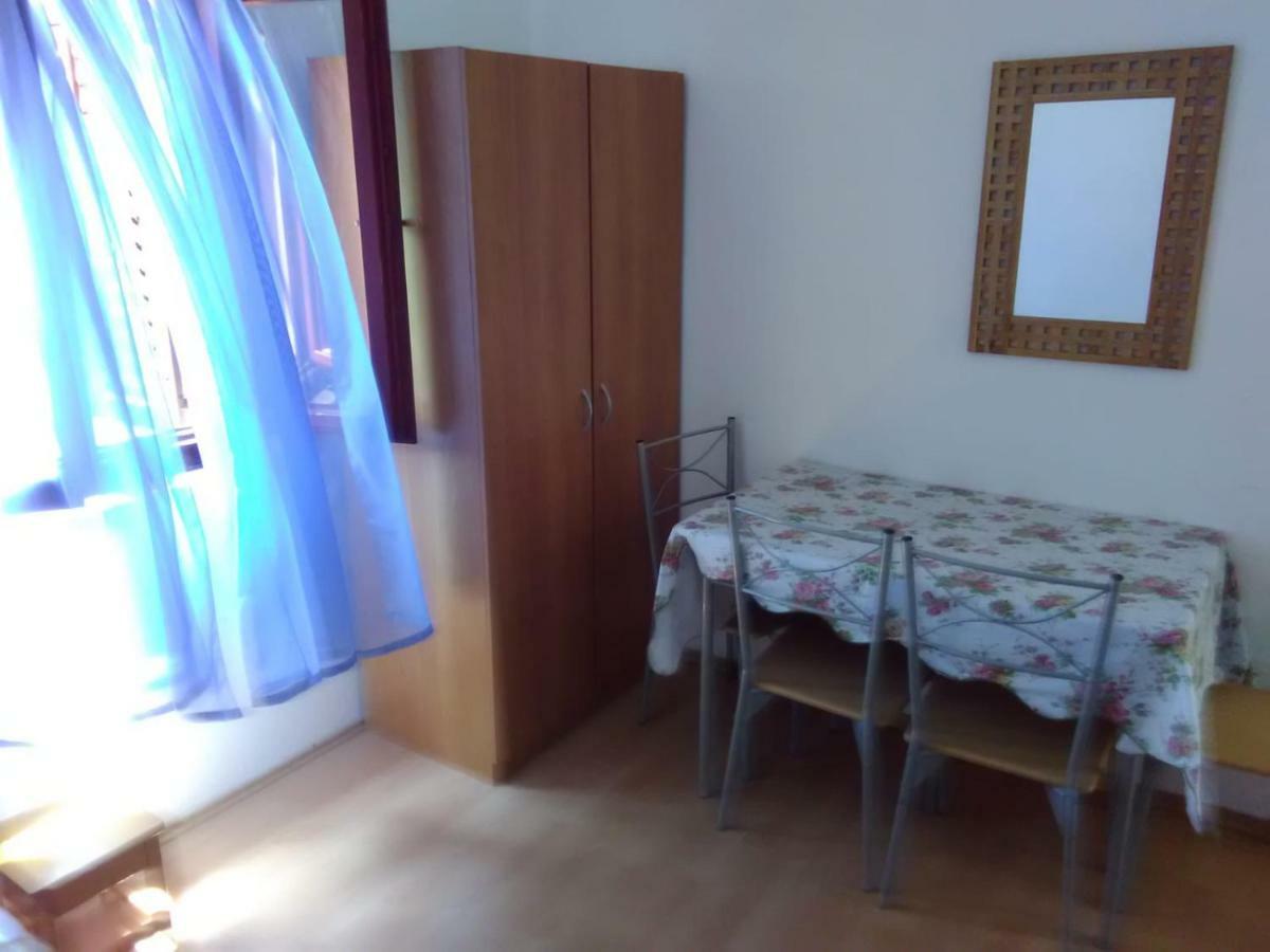 Apartmani Kovacic 穆泰尔岛 外观 照片