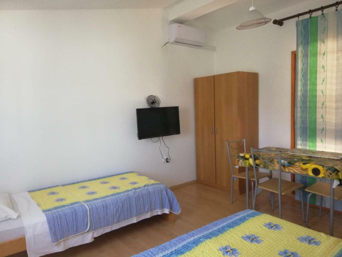 Apartmani Kovacic 穆泰尔岛 外观 照片