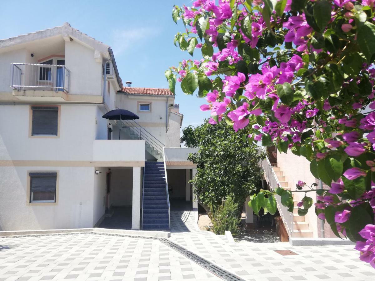 Apartmani Kovacic 穆泰尔岛 外观 照片