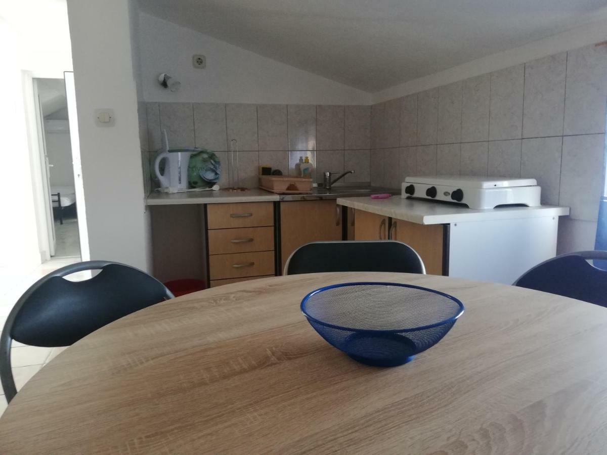 Apartmani Kovacic 穆泰尔岛 外观 照片