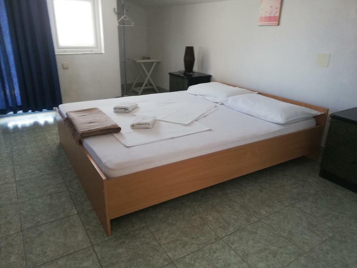 Apartmani Kovacic 穆泰尔岛 外观 照片